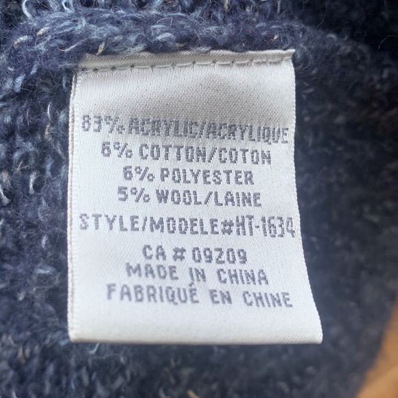 Oversized Cozy Knit Sweater - Picture 3 of 4